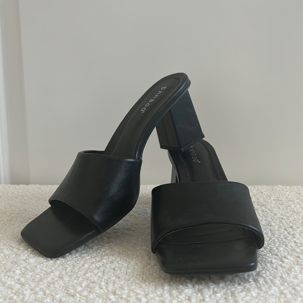 NEW black sandal mules